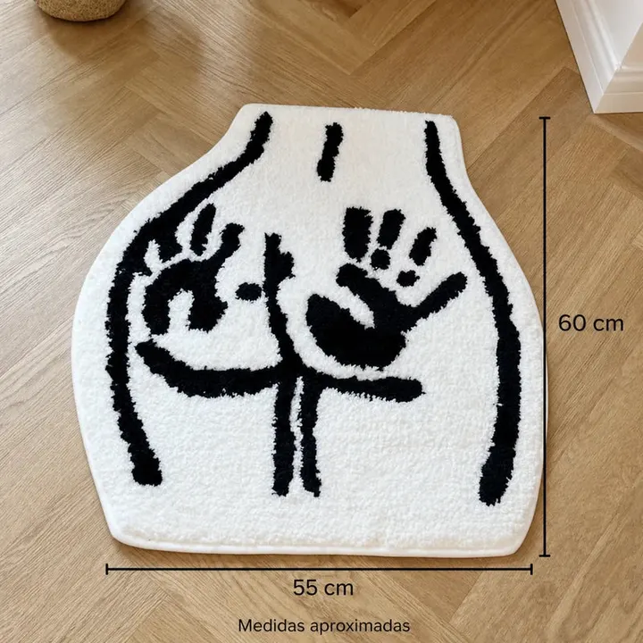 Medidas do tapete bumbum: 60 cm de altura por 55 cm de largura