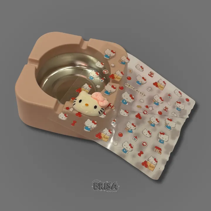 Cinzeiro Personalizável Hello Kitty com pin decorativo e cartela de adesivos