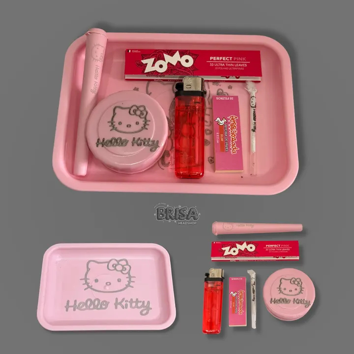 Kit Bandeja Hello Kitty com dichavador e tubete temáticos, seda Zomo e piteiras